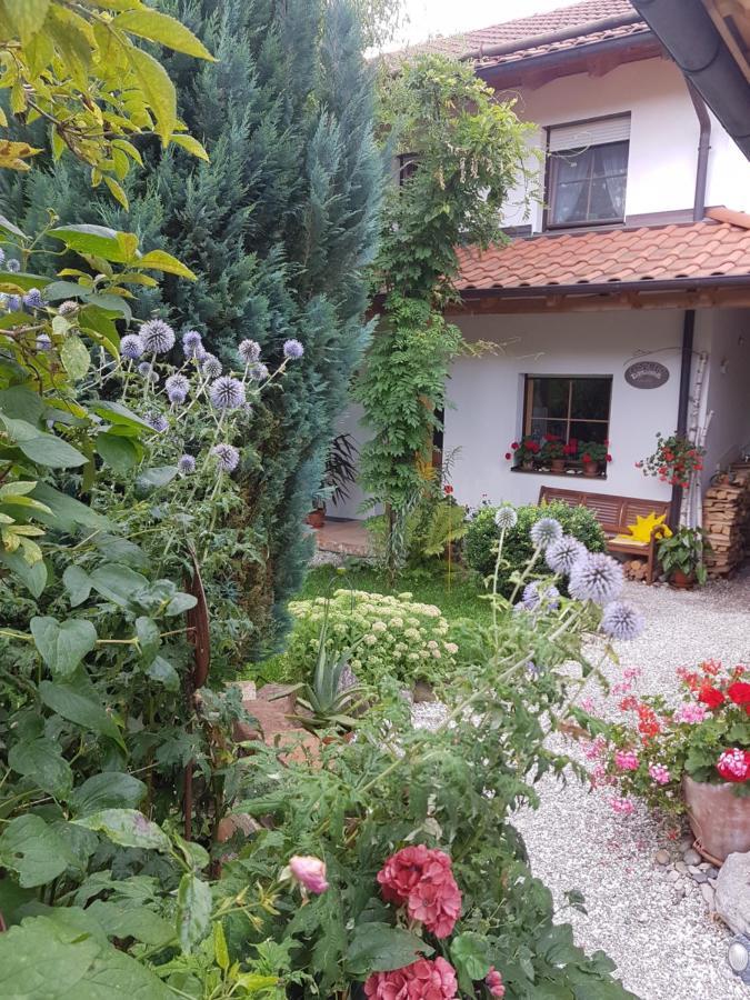 Gastezimmer Nahe Wesslinger Homestay Wessling