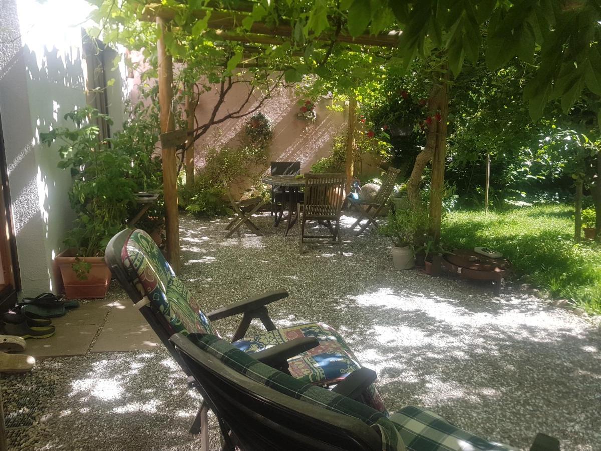 Gastezimmer Nahe Wesslinger Homestay Wessling