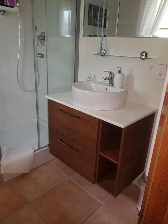 Gastezimmer Nahe Wesslinger Homestay Wessling